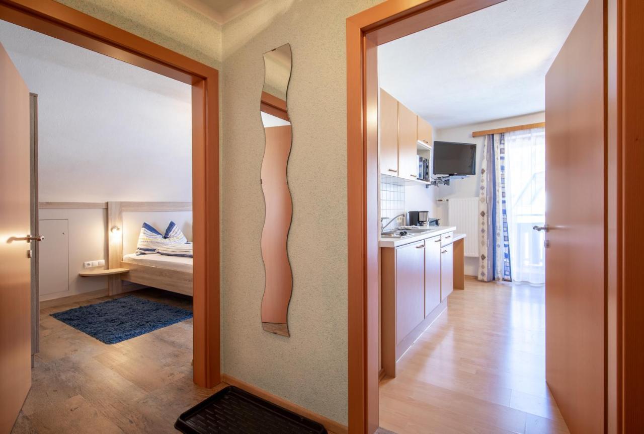 Haus Pitzer/Apartments Troicher ชลัดมิง ภายนอก รูปภาพ